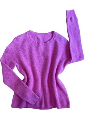 Women's Magenta 100% CASHMERE crewneck Sweater Sz: S/M